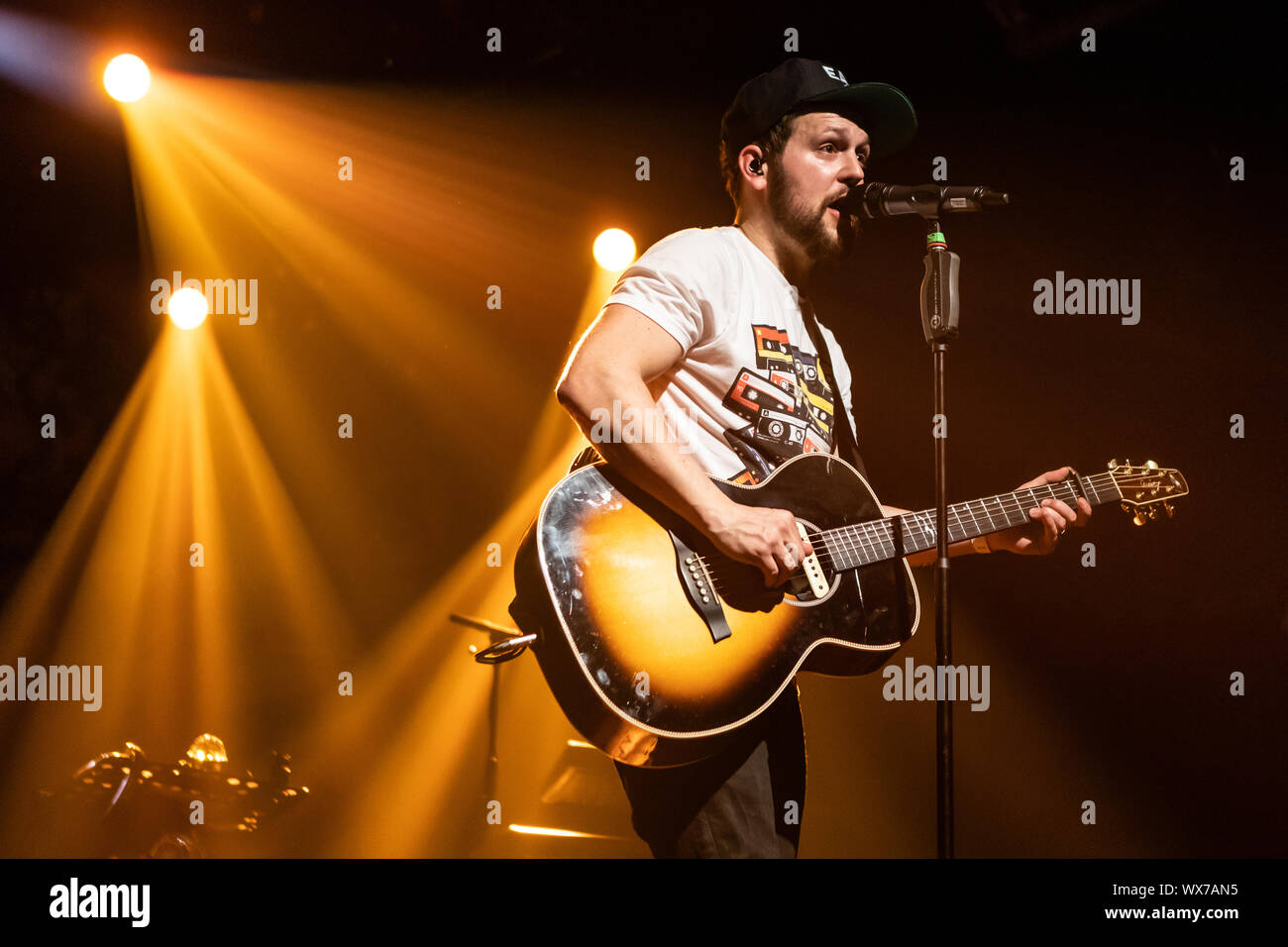 Die Schweizer Mundart band Halunke leben in der schüür Luzern Stockfoto