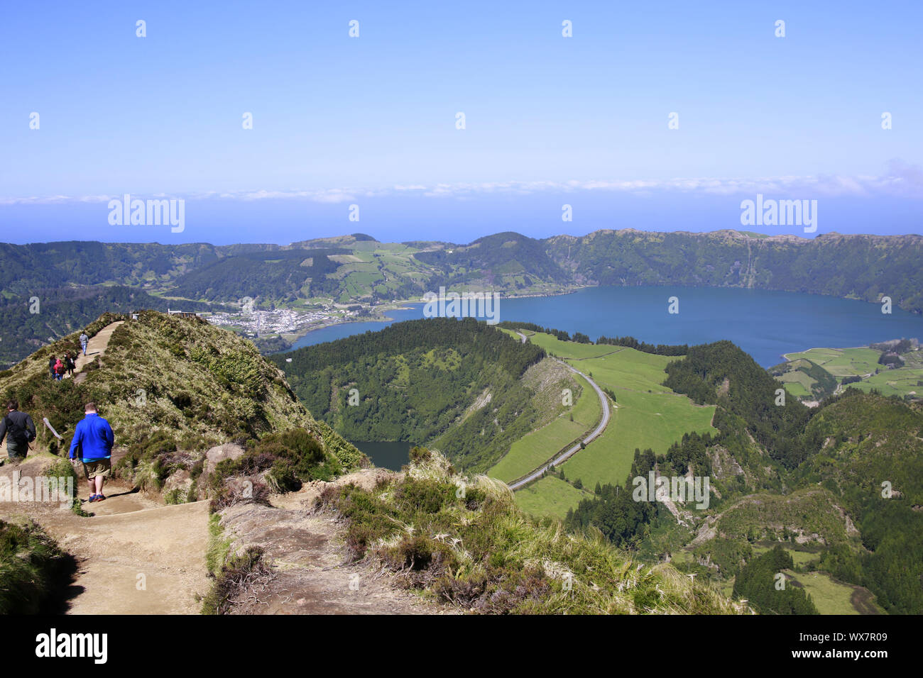 Aussichtspunkt Miradouro Da Boca do Inferno - Ansicht der Caldeira do Alferes Stockfoto