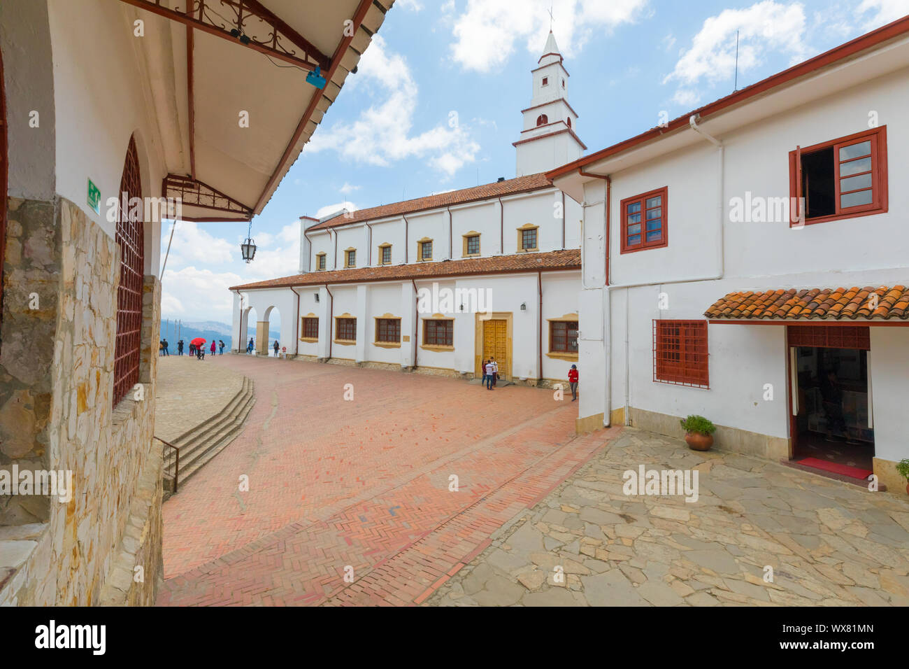 Bogota Heiligtum von Monserrate mit blauem Himmel Stockfoto