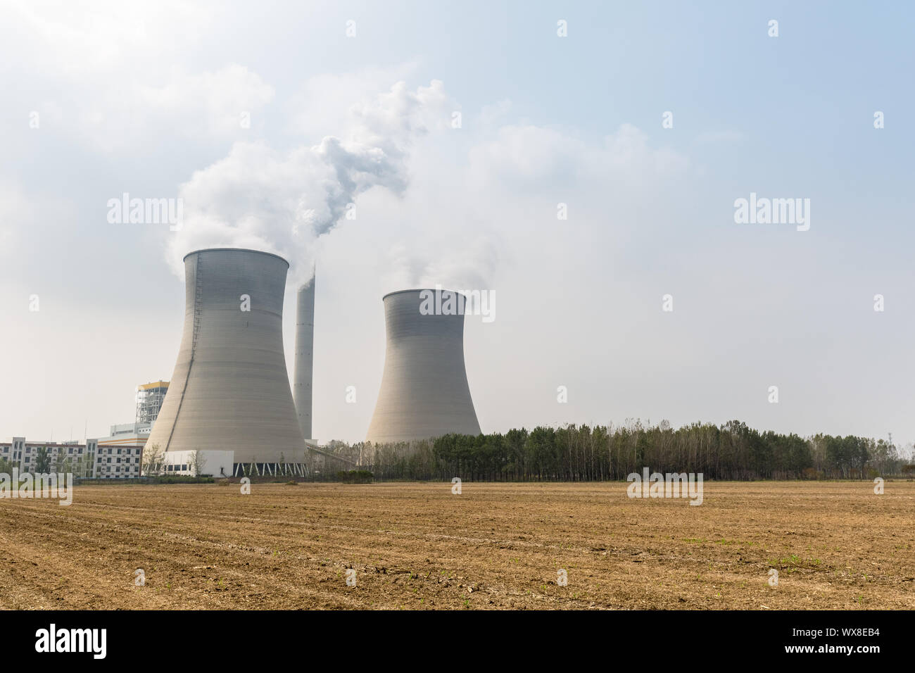 Industrielle Landschaft von Kraftwerk Stockfoto