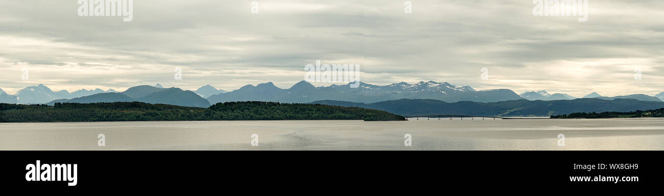 Berge Panorama Südlich von Molde, Norwegen Stockfoto
