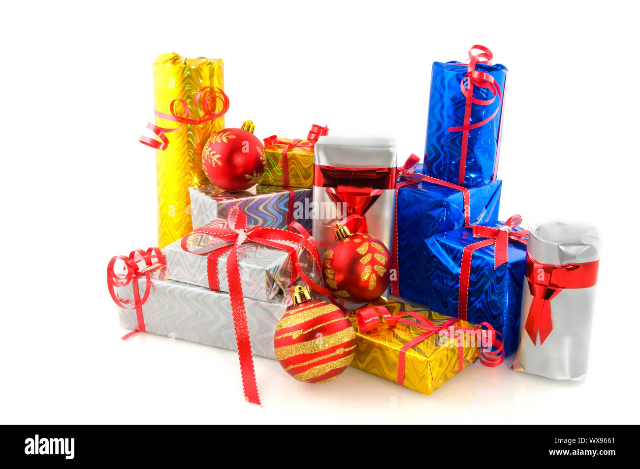 Viele Geschenke für Weihnachten in Luxus Papier gewickelt Stockfoto