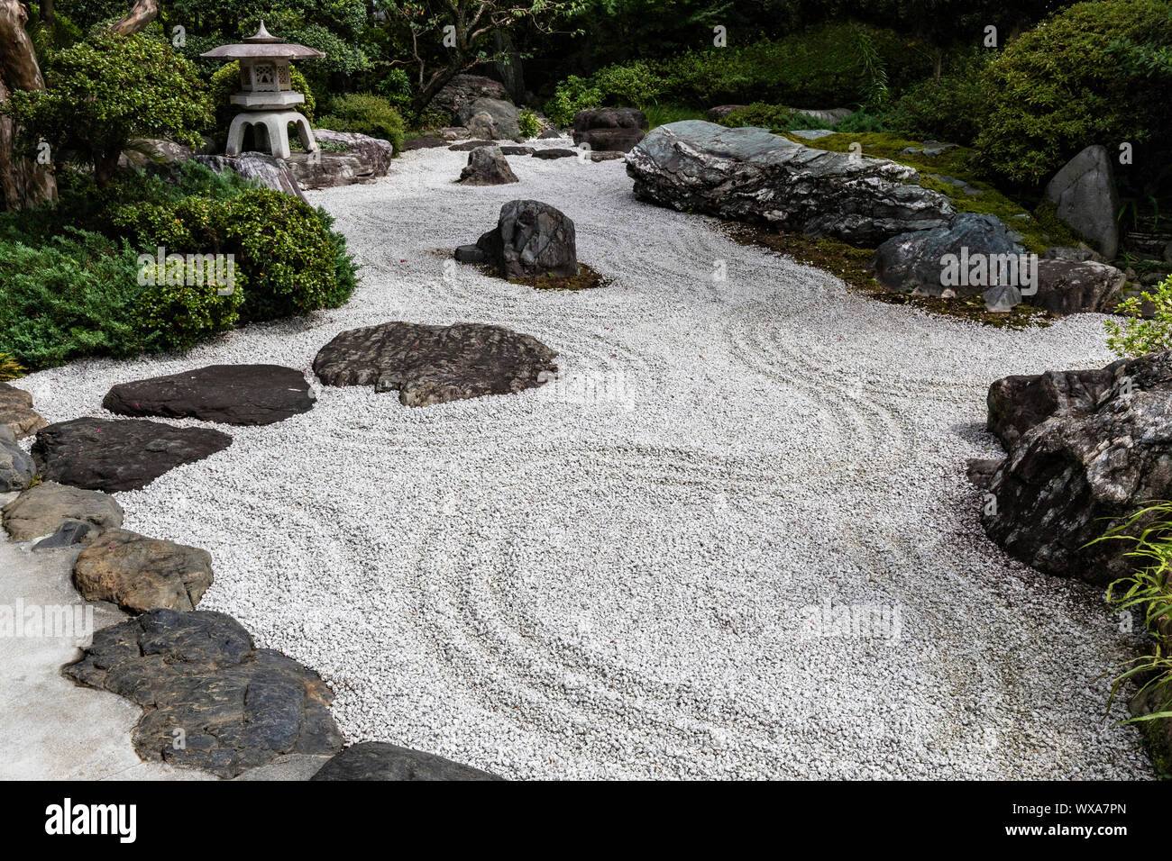 Takao Komagino trocken Karesansui Garten ist ein öffentlicher Garten von der Stadt Hachioji Tokyo unterstützt. Takao Komagino hat insgesamt drei kleine Gärten w Stockfoto