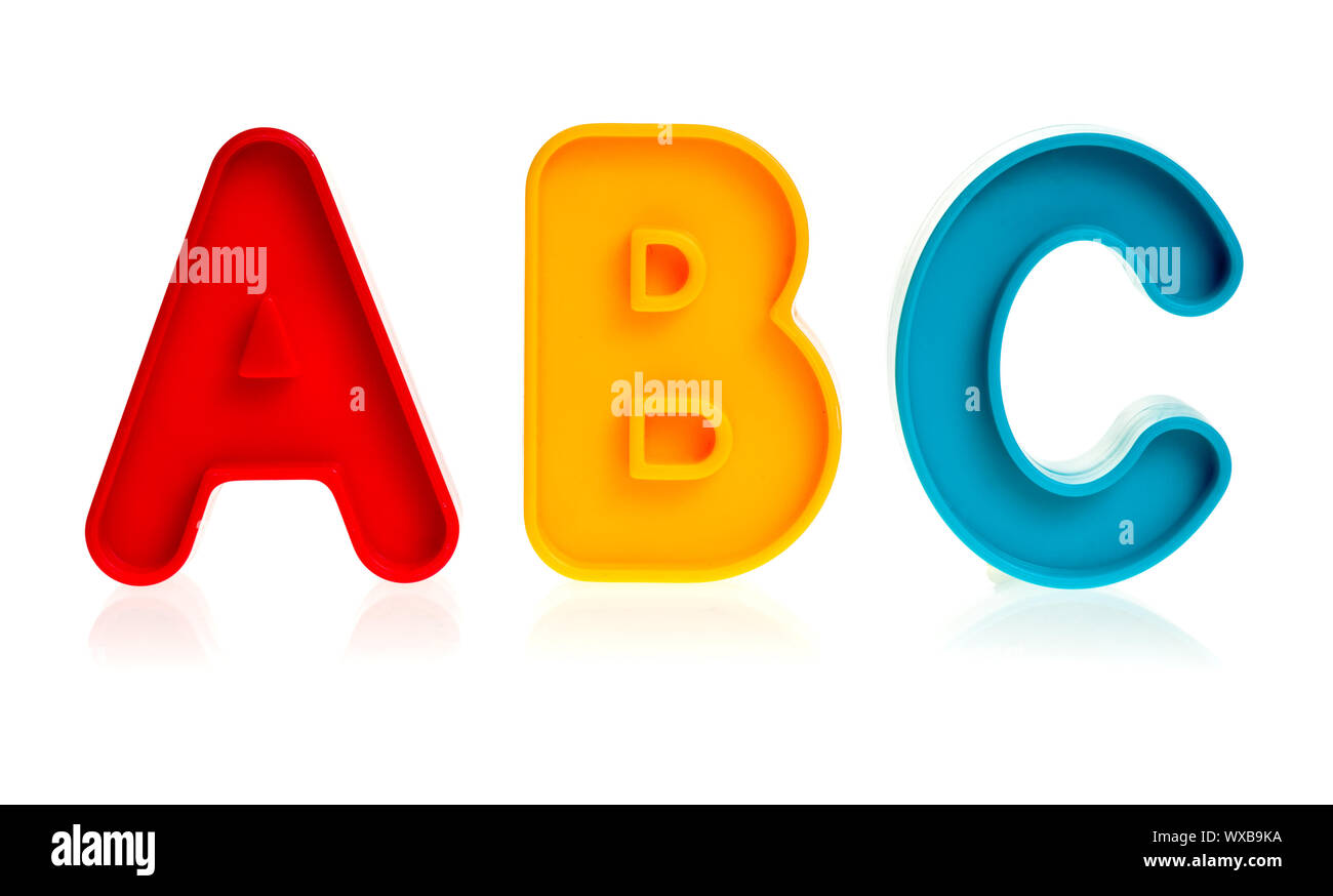 Bunte plastik Buchstaben A B C auf weißem Hintergrund Stockfoto