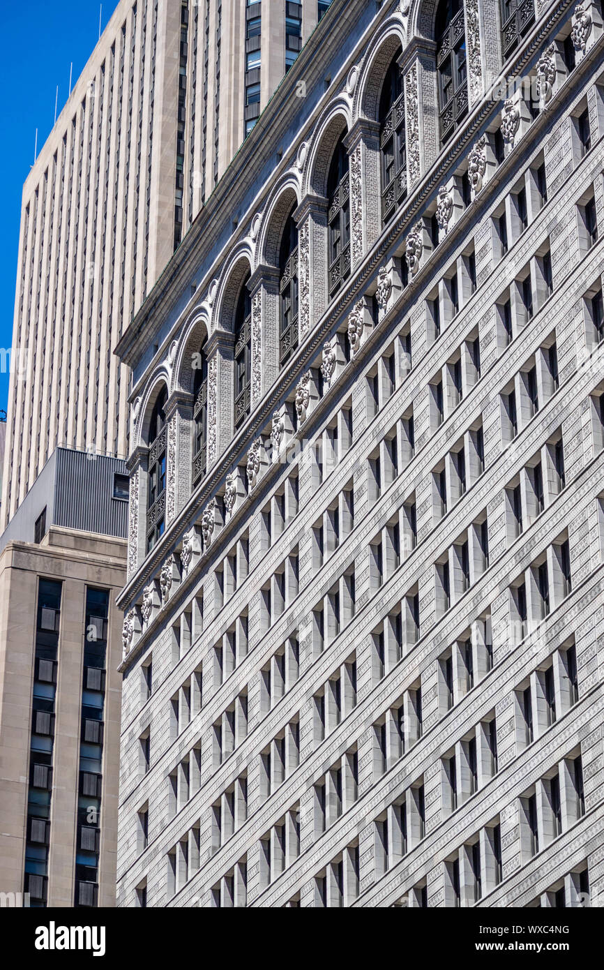 Eine riesige kommerzielle Gebäude in Chicago, Illinois. Stockfoto