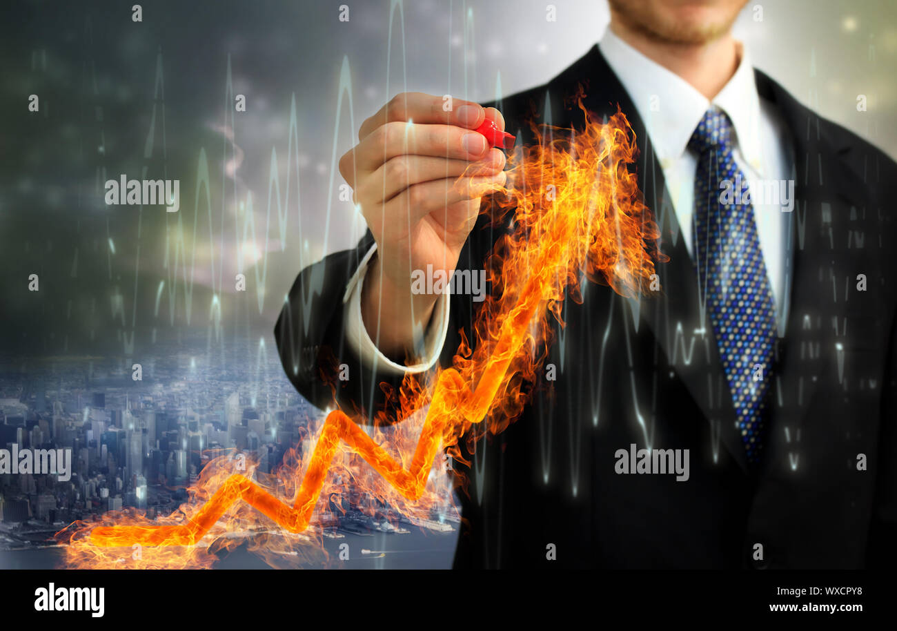 Geschäftsmann mit einem flammenden Pfeil, Wachstum Stockfoto