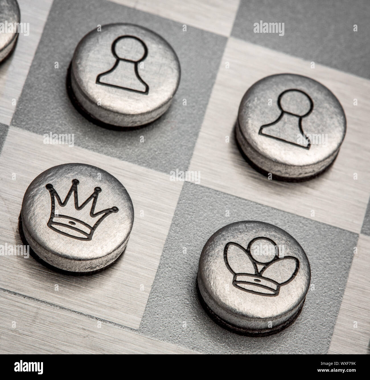 Foto von Metall Schach Runde Form. Stockfoto