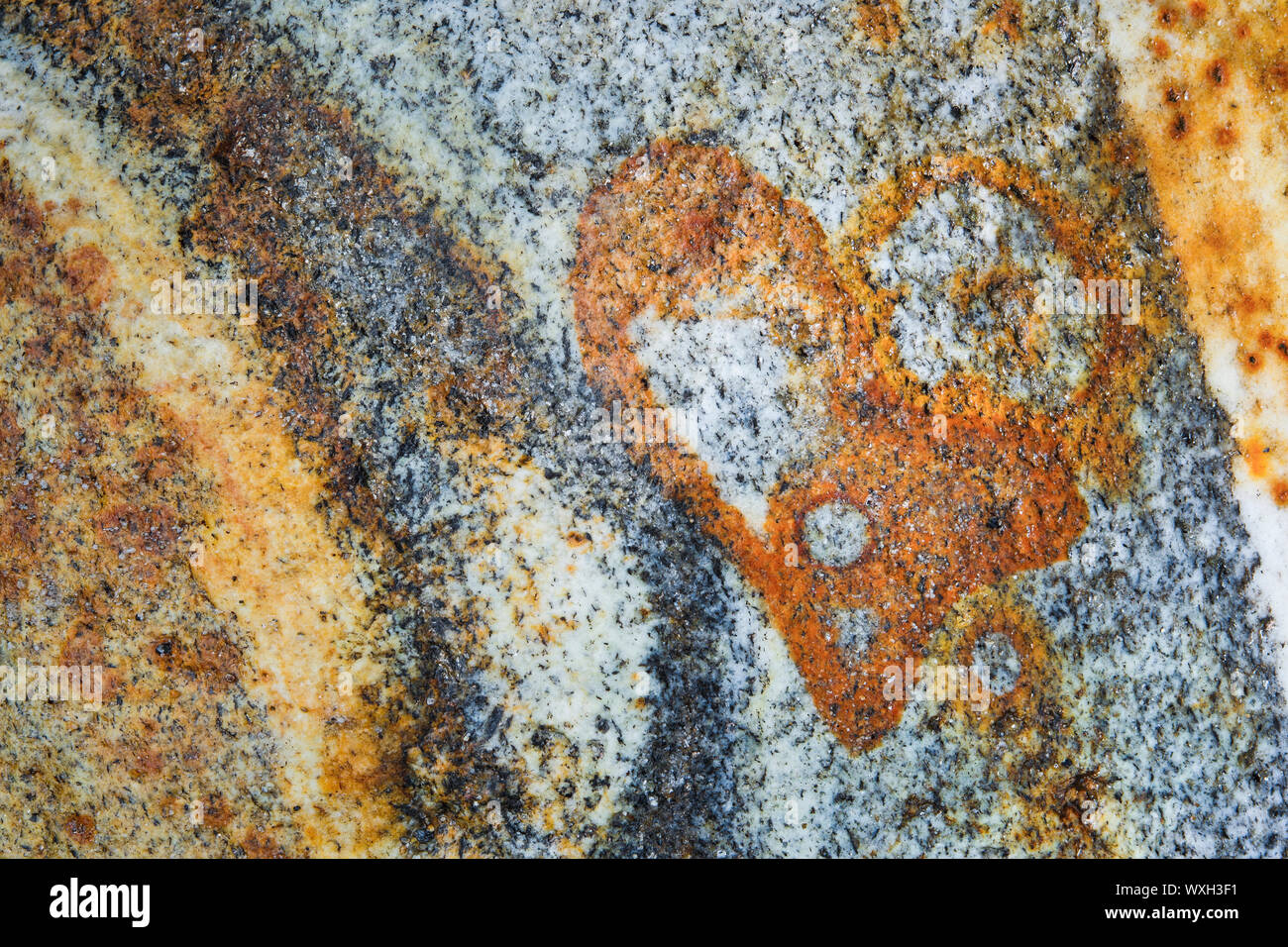 Herz-förmige Struktur in den Felsen. Tessin, Schweiz Stockfoto