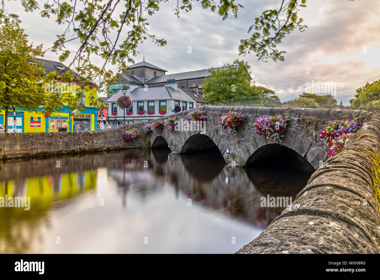 Westport Brücke über den Fluss Carrowbeg in Irland Stockfoto
