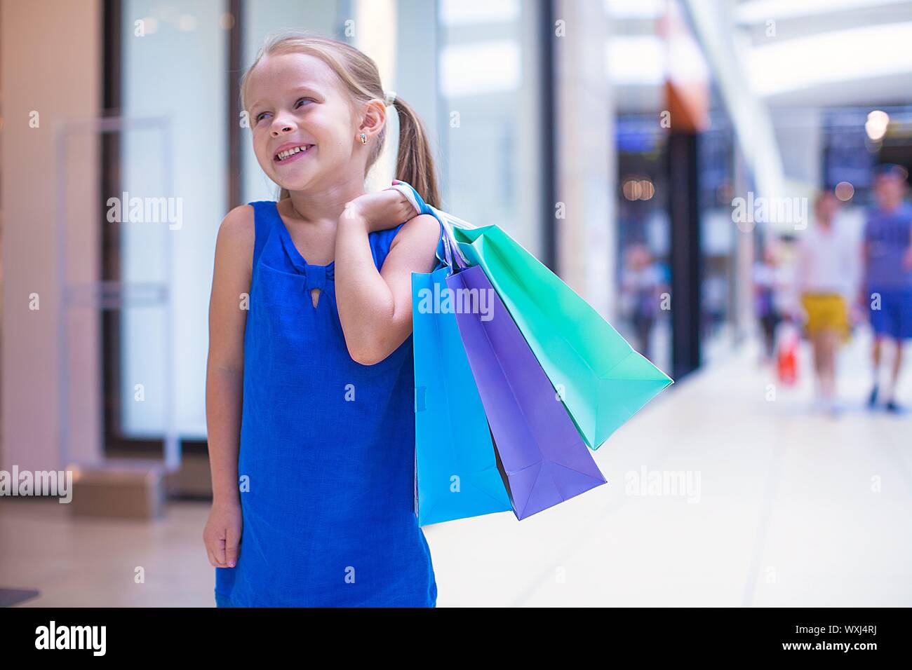 Großes Einkaufszentrum Stockfotos Und Bilder Kaufen Alamy