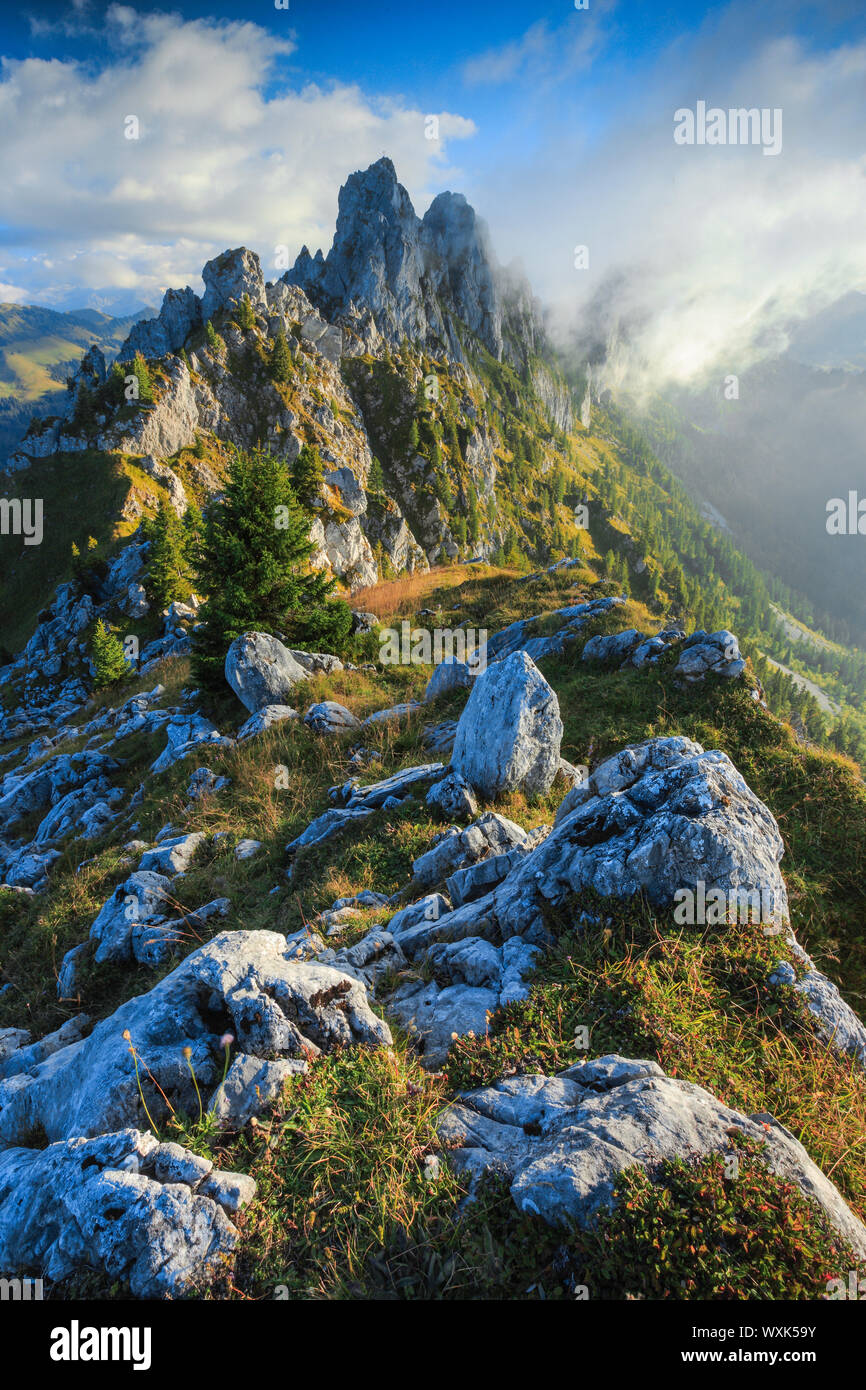 Die bergkette Gastlosen. Schweizer Preals, Schweiz Stockfoto