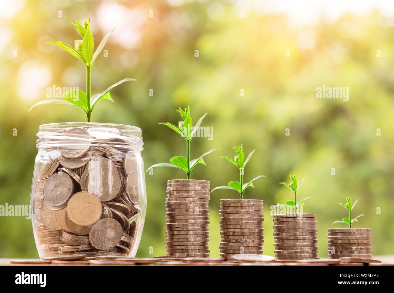 Economy Business Geld verdienen Büro, officework, officemeeting, Konferenz, Arbeit, Kommunikation, Hinweis, botebook, mobil, Smartphone, Schreibtisch, Tisch, Deal, Stockfoto