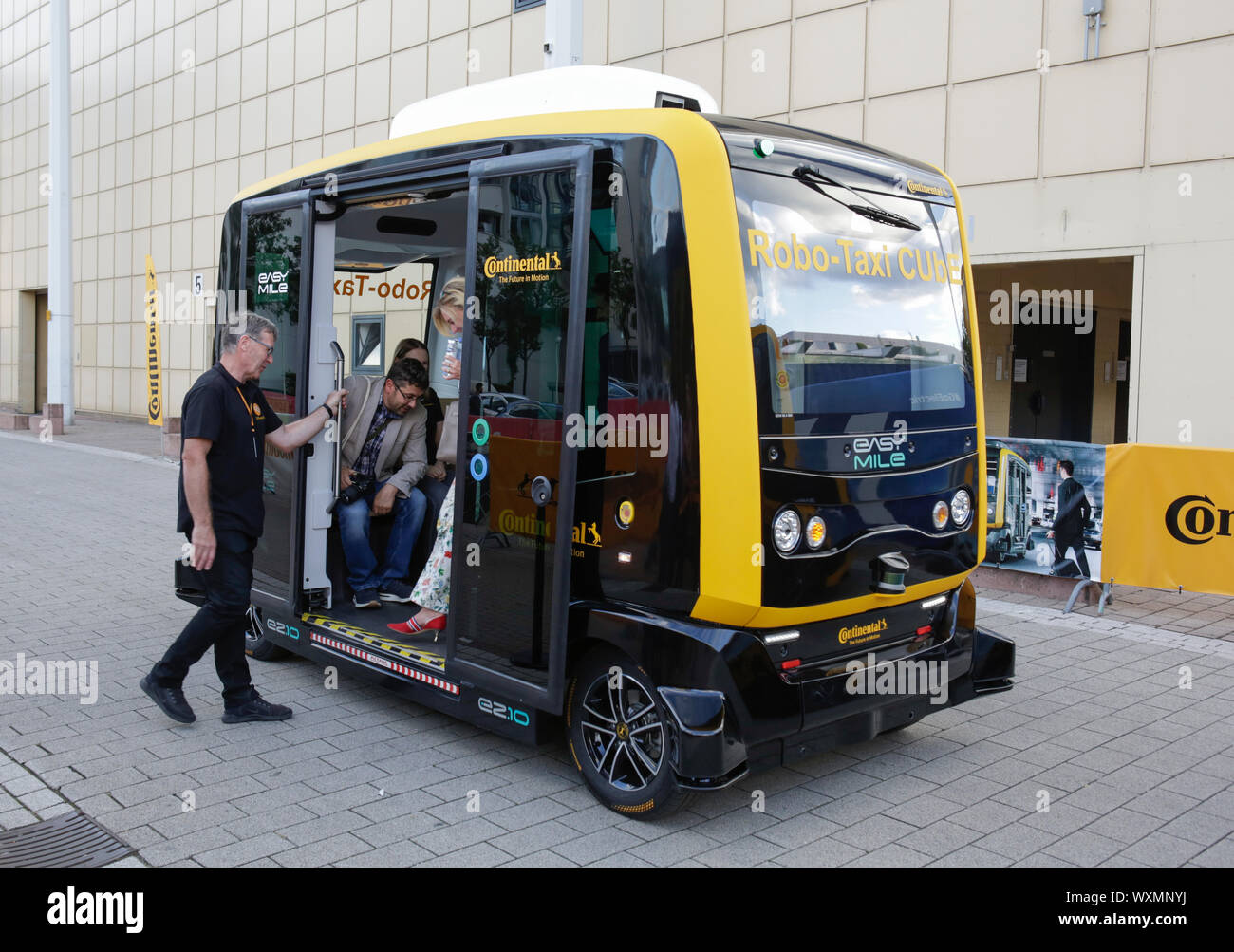 Deutsche Automobilindustrie Unternehmen Continental Fall zeigen ihre Roboter Taxi am 2019 Internationale Automobil-Ausstellung (IAA). (Foto von Michael Debets/Pacific Press) Stockfoto