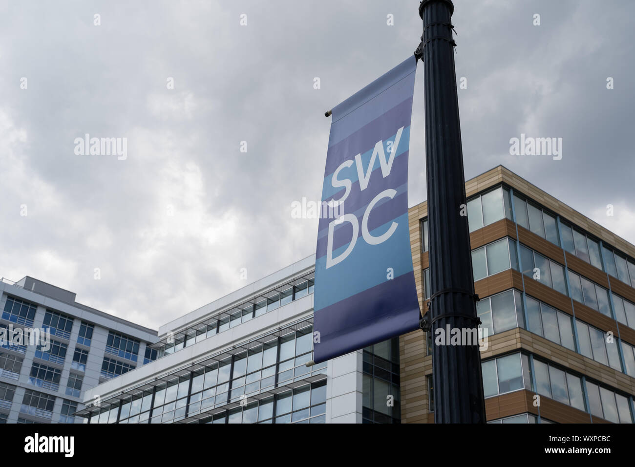 Washington, DC - 7. August 2019: Zeichen für Südwesten DC, ein Gebiet und Viertel im Süden von der National Mall, entlang der Grünen Linie der DC Metro mit Stockfoto