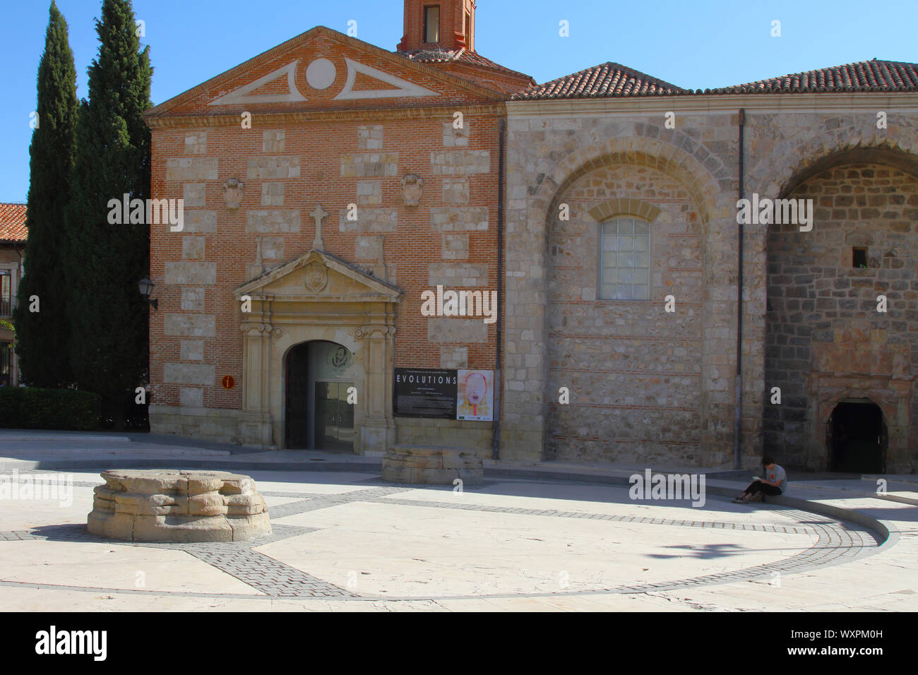 Um Touristeninformation, Alcala de Henares, römische Ruinen Stockfoto