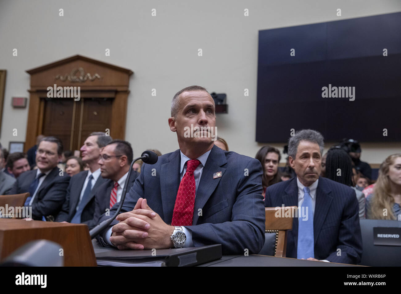 Washington, DC, USA. 17. Sep 2019. Corey Lewandowski, ehemaliger Campaign Manager für die Donald Trump Präsidentschaftswahlkampf 2016, kommt während eines Hauses Justiz Ausschuss Anhörung zu den Präsidentschaftswahlen Behinderung der Justiz und Missbrauch von Macht zu bezeugen, auf dem Capitol Hill in Washington, DC am Dienstag, September 17, 2019 Foto von Tasos Katopodis/UPI Quelle: UPI/Alamy leben Nachrichten Stockfoto