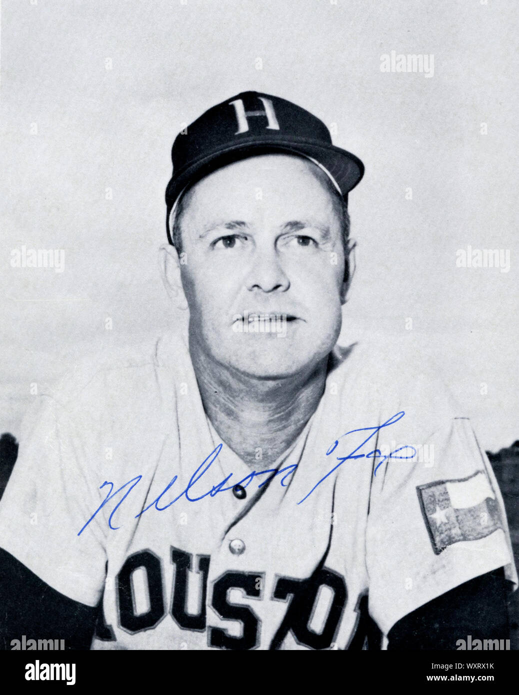 Handsignierte 1960s Era schwarz-weiß Foto von Hall of Fame Spieler Nellie Fox mit der Houston Astros der Nationalen Liga. Stockfoto