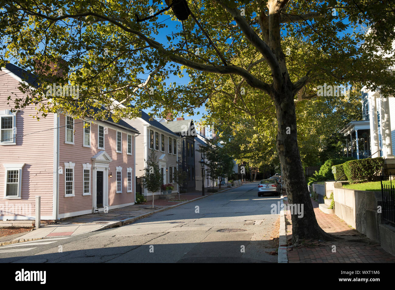 Holz Schindeln eleganten Häuser auf profitieren Straße in Providence, Rhode Island, USA Stockfoto Holz Schindeln eleganten Häuser auf profitieren Straße in Providence, Rhode Island, USA Stockfoto