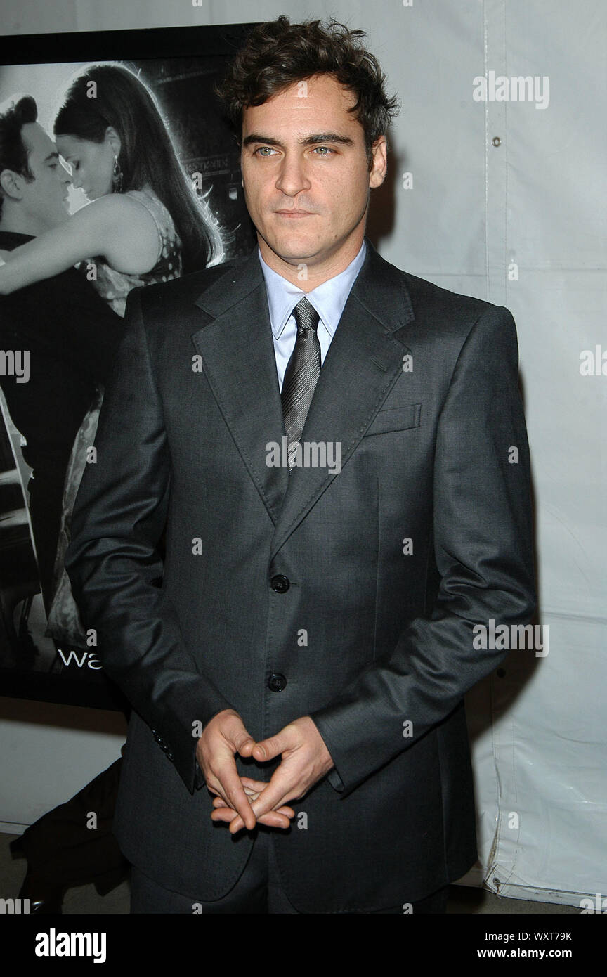 Joaquin Phoenix an der Berühmtheit Screening von Twentieth Century Fox "Walk The Line" an der Akademie der Künste und Wissenschaften, Samuel Goldwyn Theater in Beverly Hills, CA. Die Veranstaltung fand am Donnerstag, den 9. November 2005 statt. Foto von: SBM/PictureLux-Datei Referenz Nr. 33864-3659 SBMPLX Stockfoto