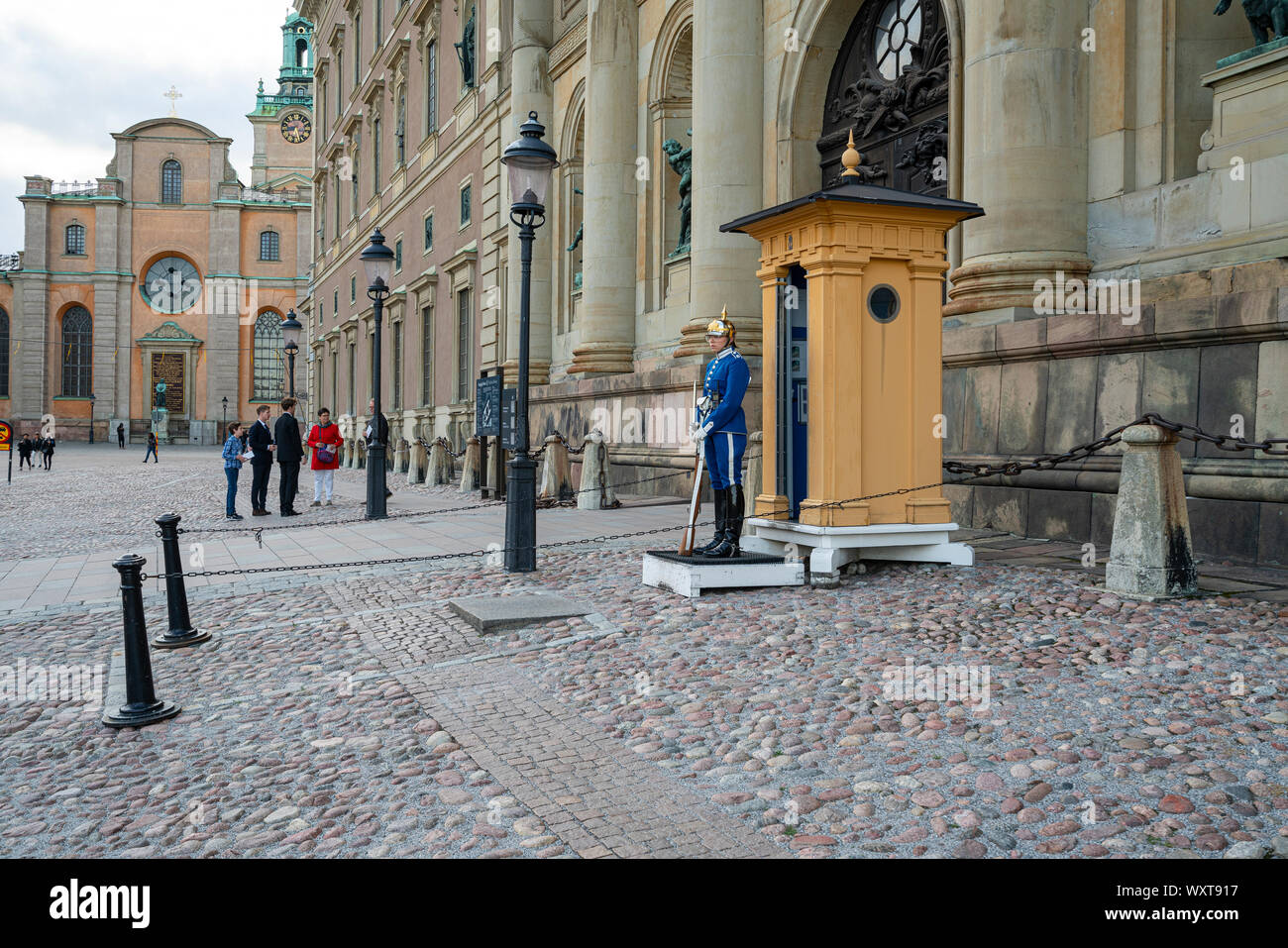 Stockholm, Schweden. September 2019. Ein Blick auf die Wachen vor dem königlichen Palast Stockfoto