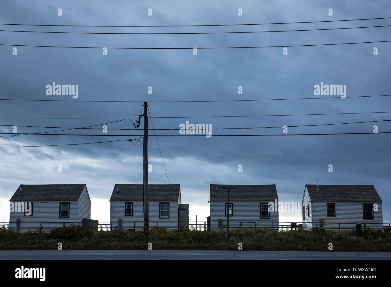 Ferienhäuser mit Blick auf Cape Cod Bay, den Atlantischen Ozean, an der weißen Dorf in der Nähe von Provincetown, Cape Cod, New England, USA Stockfoto