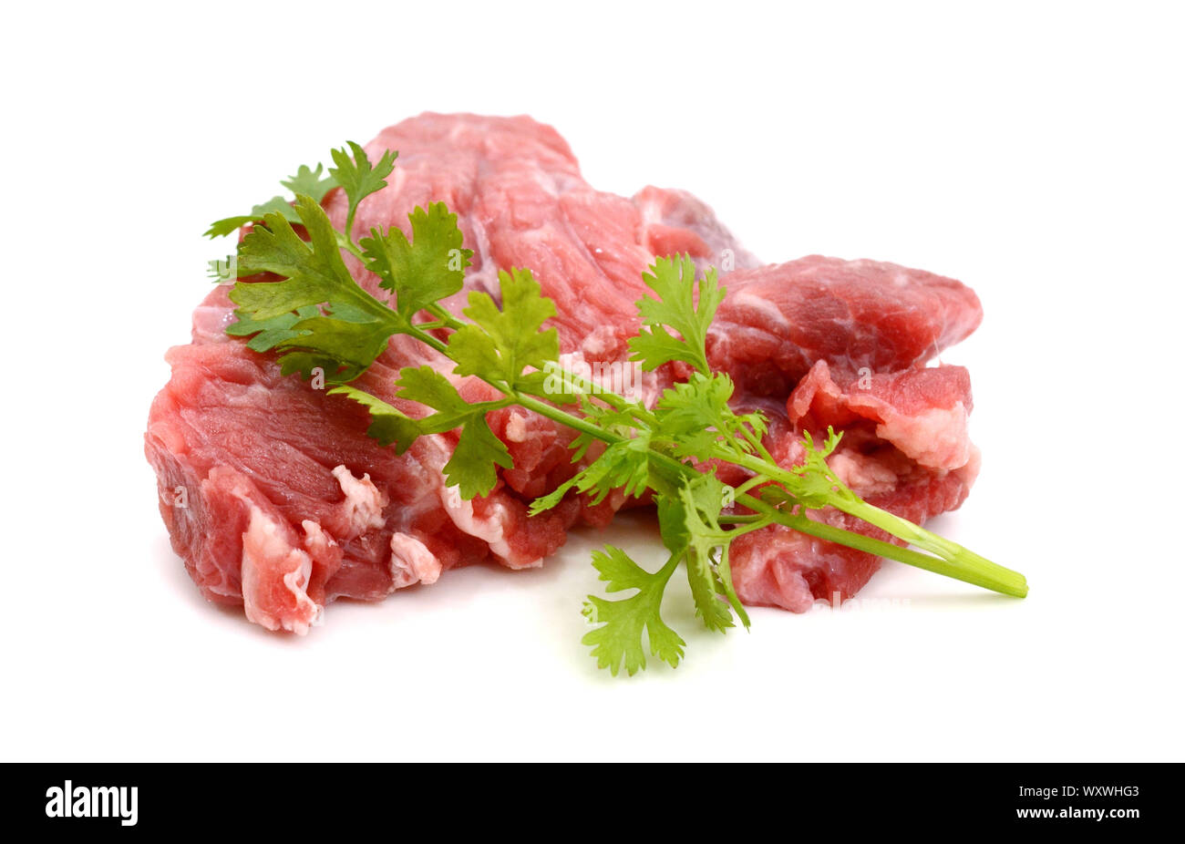 Rohes Fleisch isoliert auf weißem Stockfoto