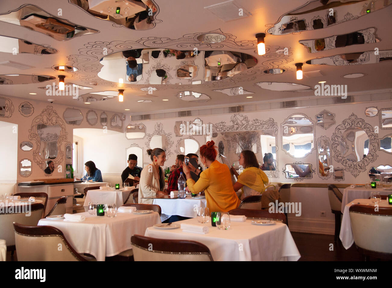 100 Maneiras Bistro Restaurant Rua da Misericórdia - Lissabon, Portugal Stockfoto