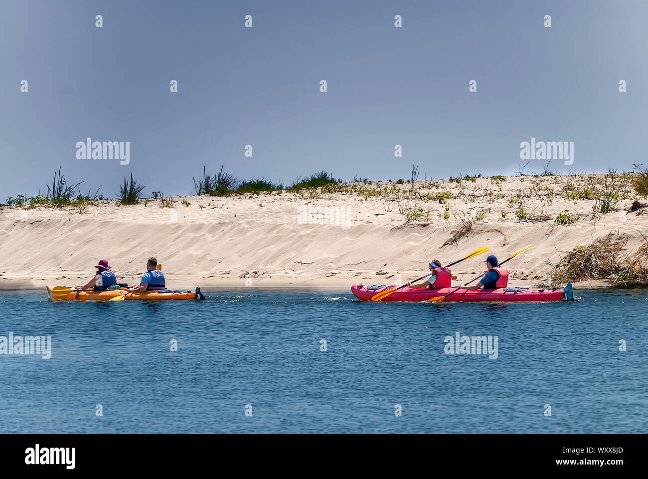 Touristen auf Kajak; Schwarze Meer, Bulgarien; Stockfoto