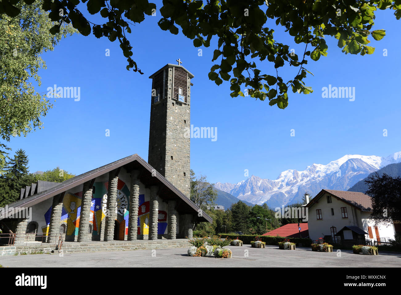 Eglise Notre-Dame de Toute Grâce. Plateau d'Assy. Passy. Frankreich. /Maria voll der Gnade des Plateau d'Assy. Passy. Haute-Savoie. Frankreich. Stockfoto