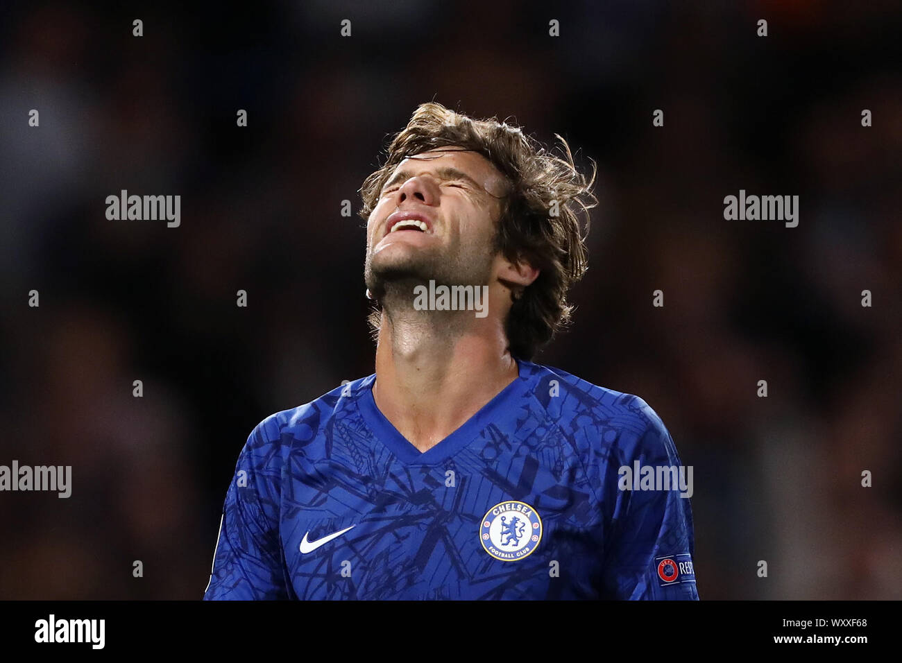 London, Großbritannien. 17 Sep, 2019. Marcos Alonso von Chelsea reagiert während der heimniederlage nach Valencia - Chelsea v Valencia, UEFA Champions League - Gruppe H, Stamford Bridge, London, Großbritannien - 17 September 2019 Editorial nur mit der Credit: Spieltag Bilder begrenzt/Alamy leben Nachrichten Stockfoto