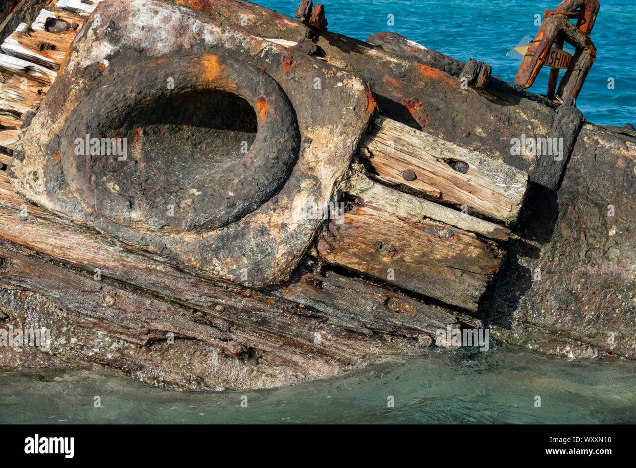 Untergang der HMS Vixen in Bermuda Gewässer mit der Bug noch auf der Oberfläche Stockfoto