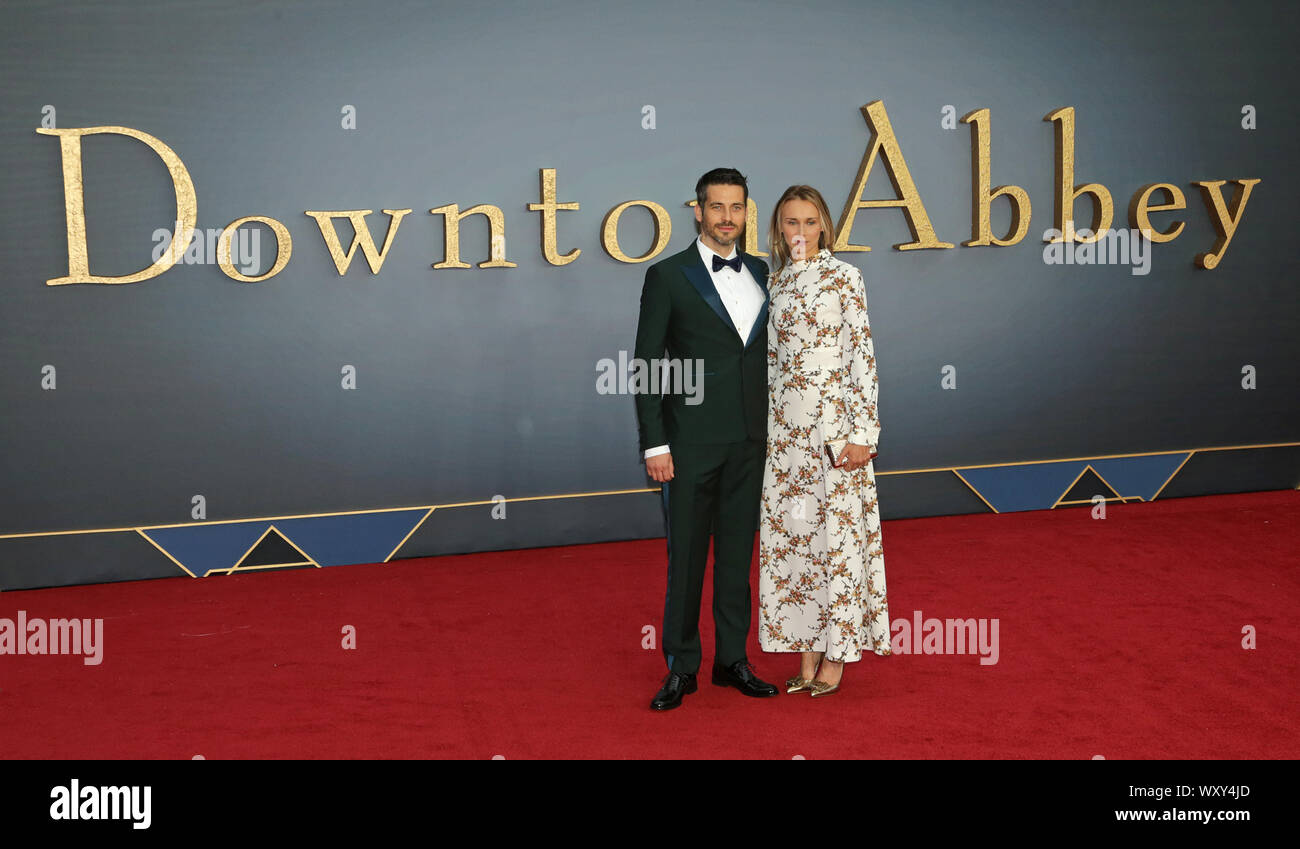 Robert James - Collier Downton Abtei Film Welt Premier Stockfoto