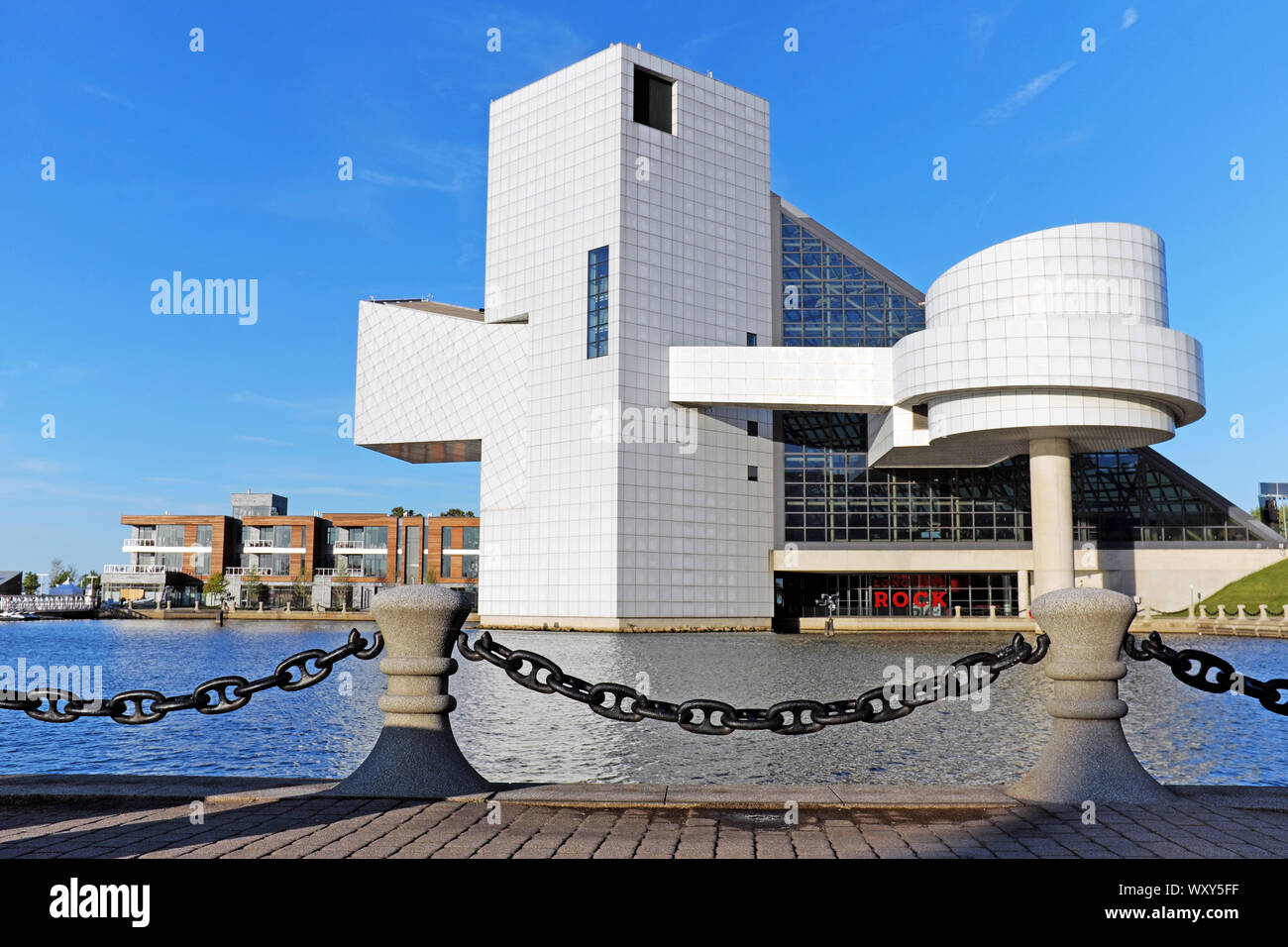 Rock and Roll Hall of Fame and Museum im Northcoast Harbour von Cleveland, Ohio, USA. Stockfoto