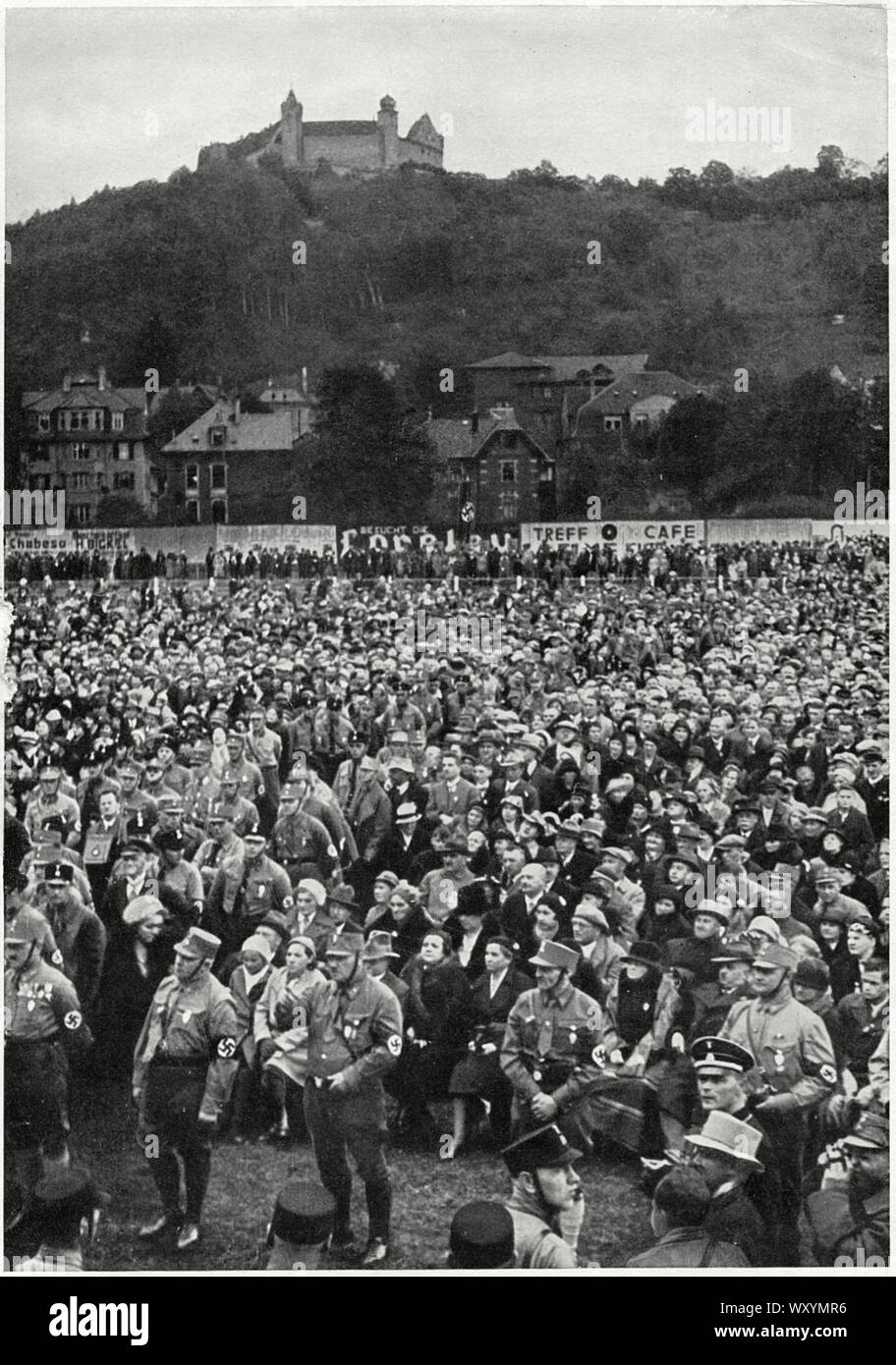 "Deutschland erwacht", Kundgebung zum zehnten Jahrestag von Adolf Hitlers Sieg der Nazis 1922 gegen die Marxisten auf Deutschen Tag in Coburg, Deutschland, 1932 Stockfoto