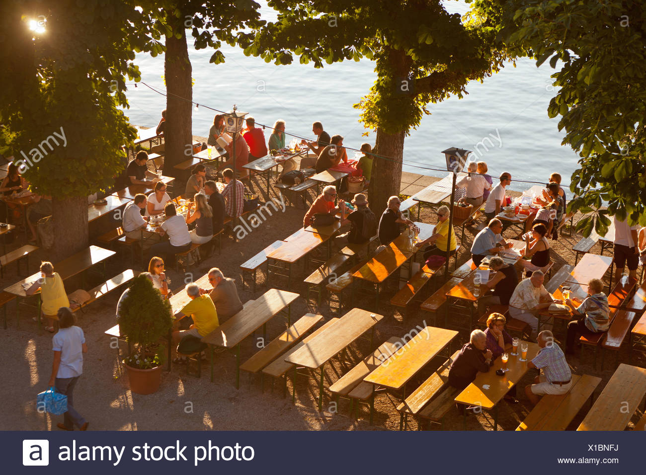 Ammersee Biergarten Direkt Am See Biergarten Am See Ammer Stockfotos und -bilder Kaufen - Alamy