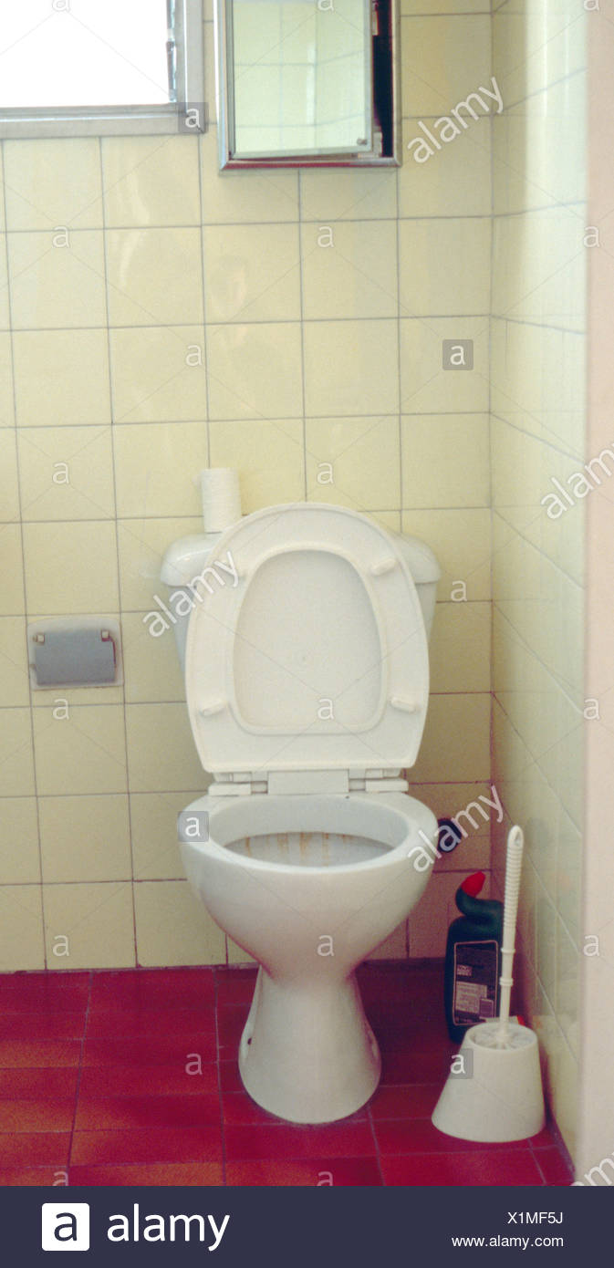 Spanien, Barcelona, Toilette in öffentliche bar Stockfotografie - Alamy