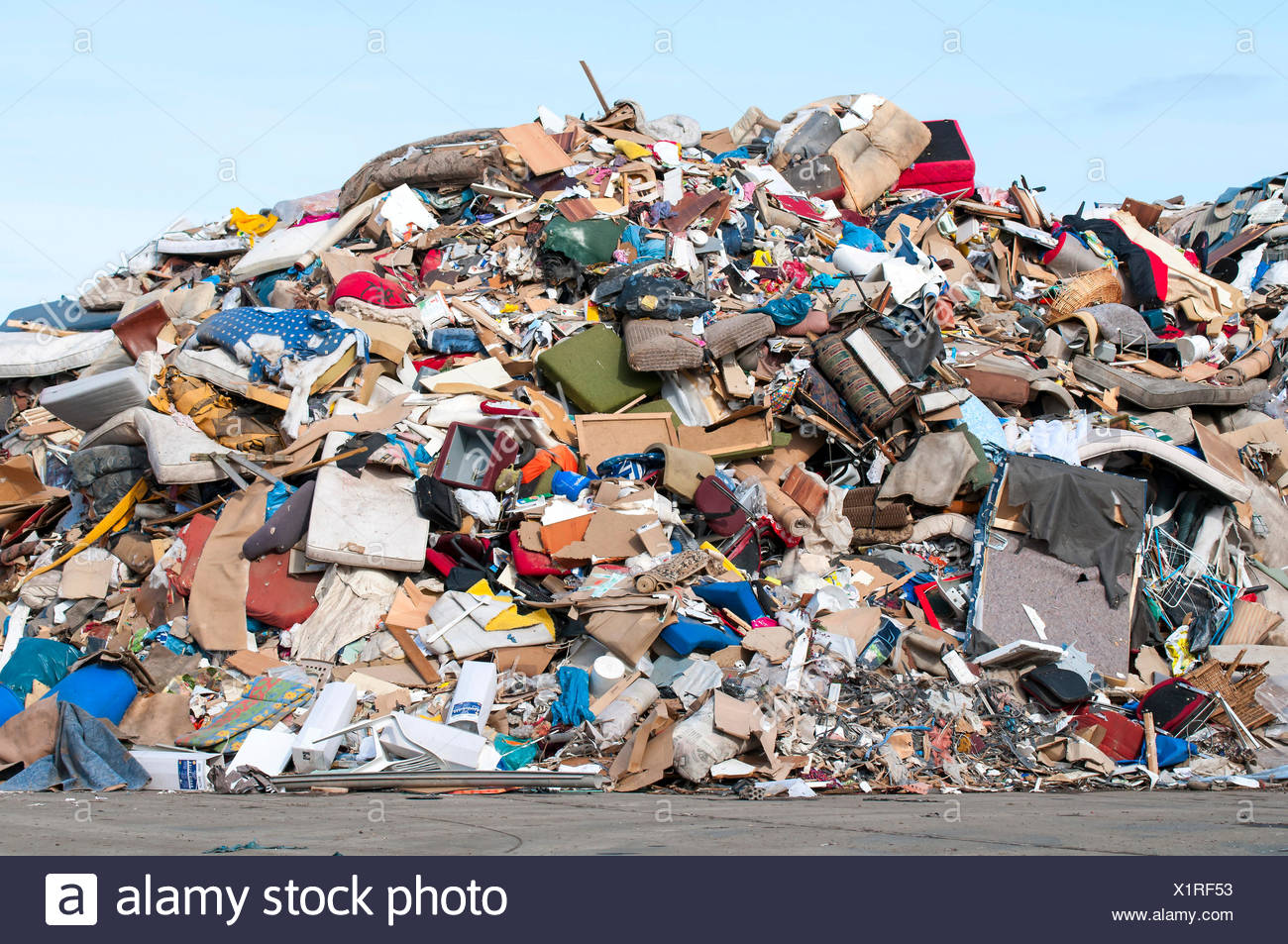 Deponie Mullhaufen In Erfurt Thuringen Stockfotografie Alamy