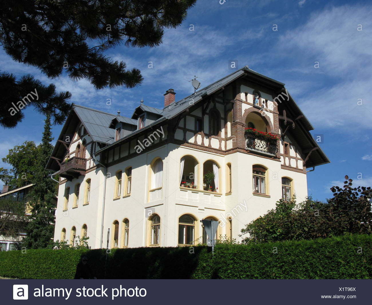 Haus in Tutzing am Starnberger See Stockfoto, Bild: 276514642 - Alamy Haus in Tutzing am Starnberger See Stockfoto, Bild: 276514642 - Alamy