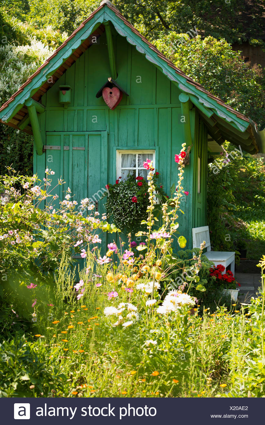 Gartenhaus und Sommer Blume Garten, Meersburg, Bodensee