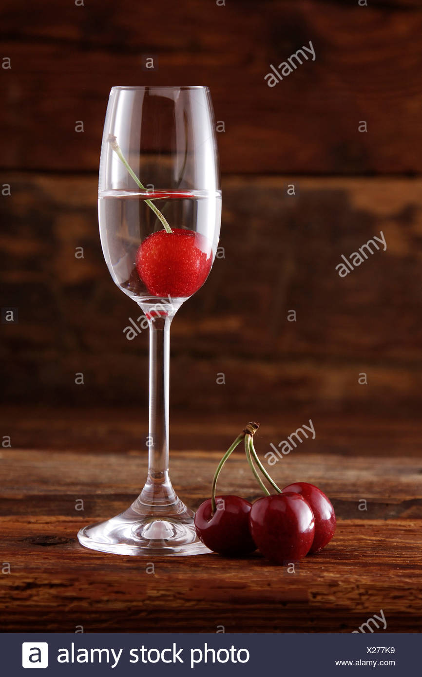 Fruit Schnaps Stockfotos und bilder Kaufen