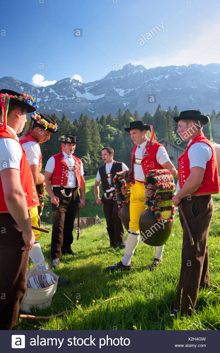 Tradition Folklore Trachten Landwirtschaft Trachten Costume National Party Kanton Appenzell Schweiz E Stockfotografie Alamy