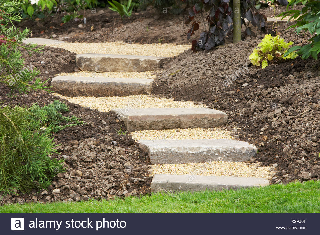 Steinstufen im Garten bei Cypress Haus Dalton Stockfoto
