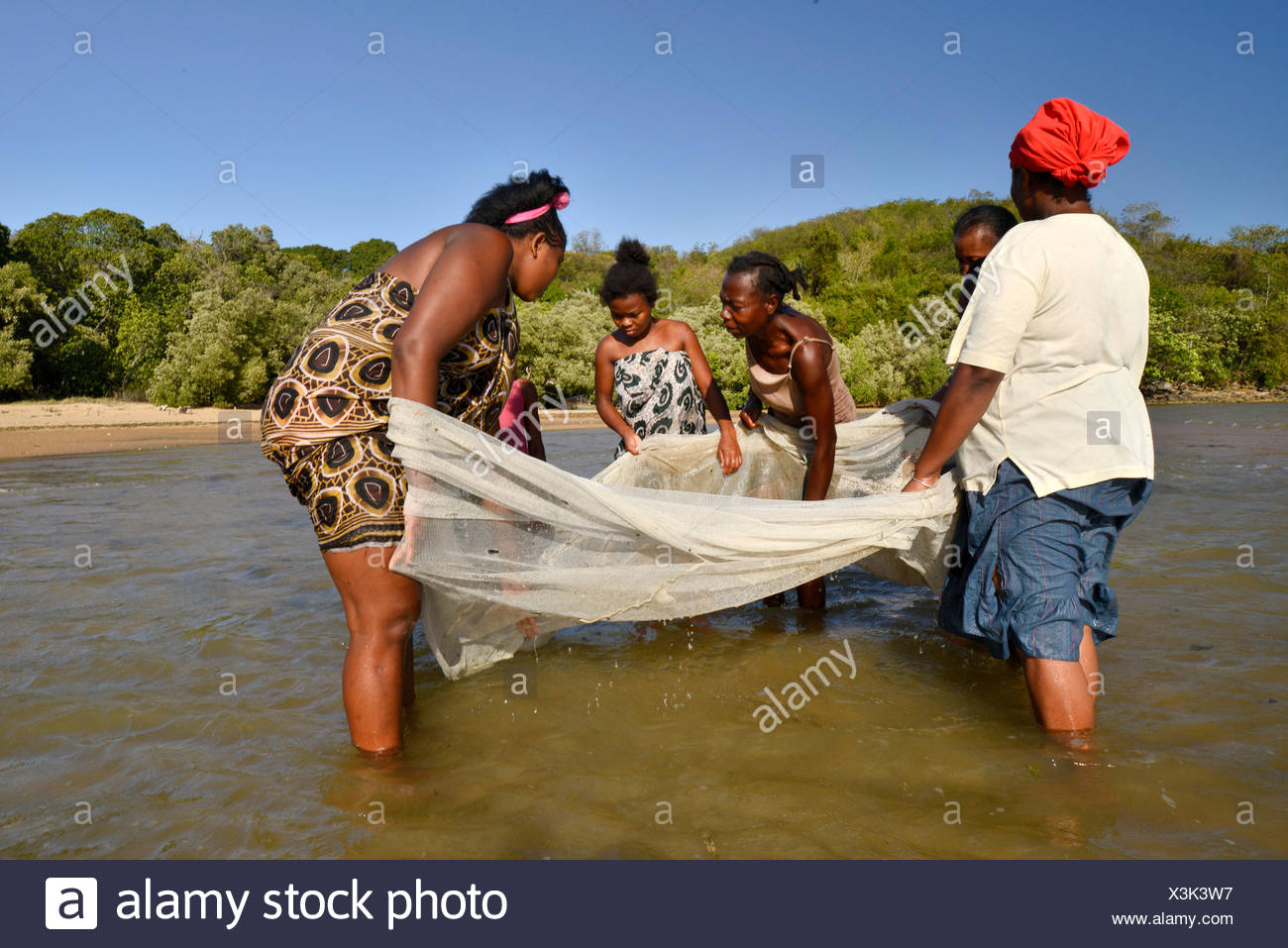 Afrikanische Frauen Sind Mit Einem Vorhang Madagaskar Nosy Be