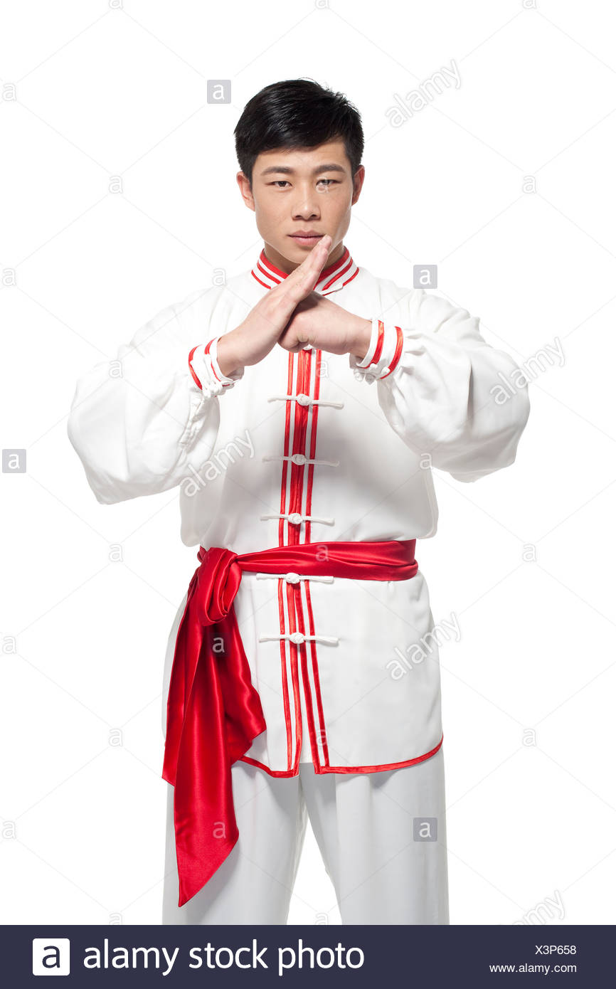 Mann In Traditionelle Chinesische Kleidung Grussen Stockfotografie Alamy