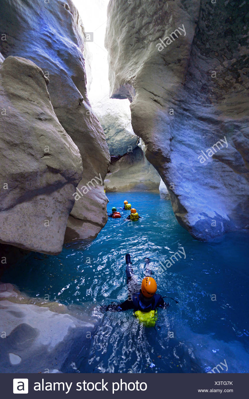 Canyoning In Der Verdon Schlucht Am Ort Namens Imbut Frankreich Provence Grand Canyon Du Verdon Stockfotografie Alamy