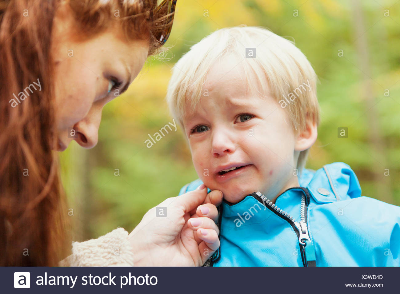Junge In Tranen Stockfotos Und Bilder Kaufen Alamy