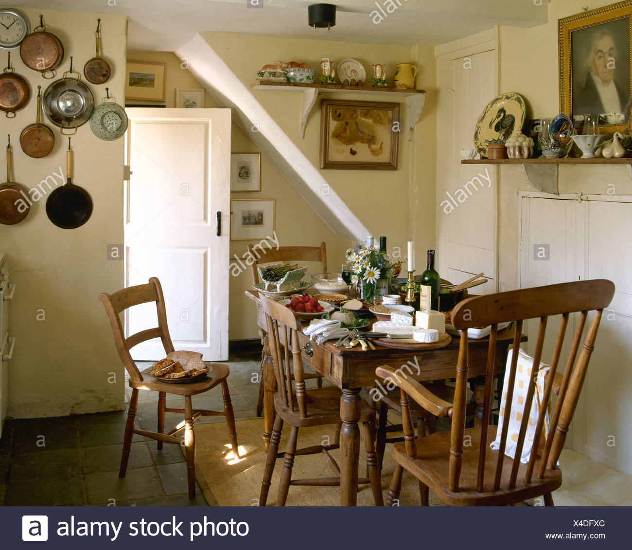 Holzstuhl Fur Kuche - minimalistisches Interieur