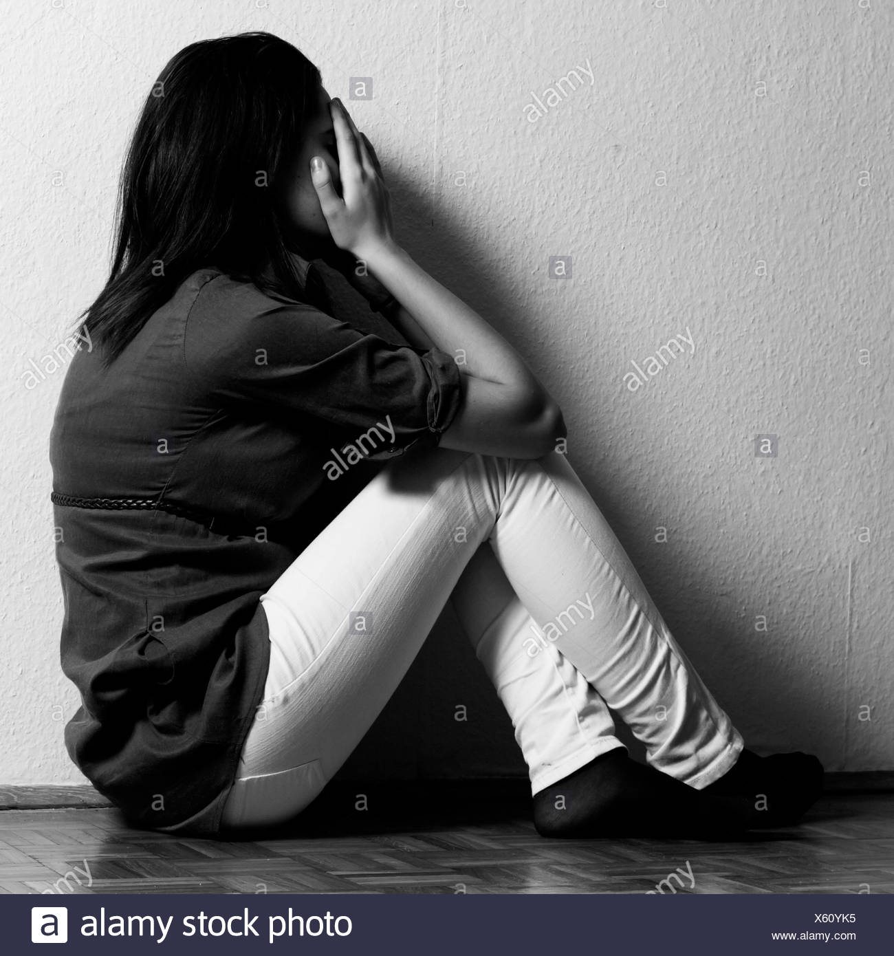 Teen traurig Schmerzen dramatische Problem unglücklich Teen traurig Schmerzen dramatische Problem unglücklich