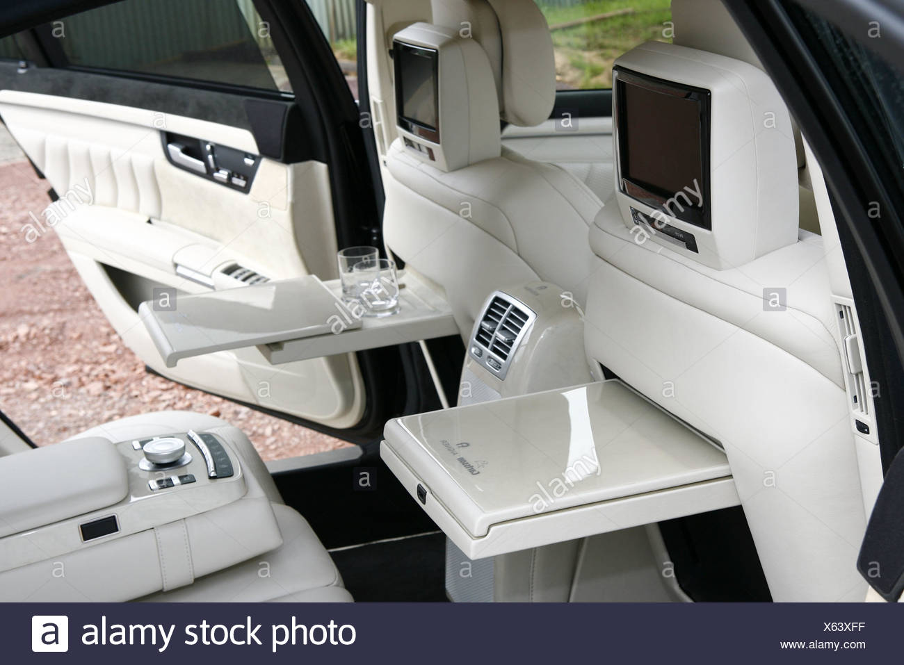 Luxus-Autos, Carlsson Aigner S-Klasse, Boden, innen, Fahrzeug, Auto ... Luxus-Autos, Carlsson Aigner S-Klasse, Boden, innen, Fahrzeug, Auto ...