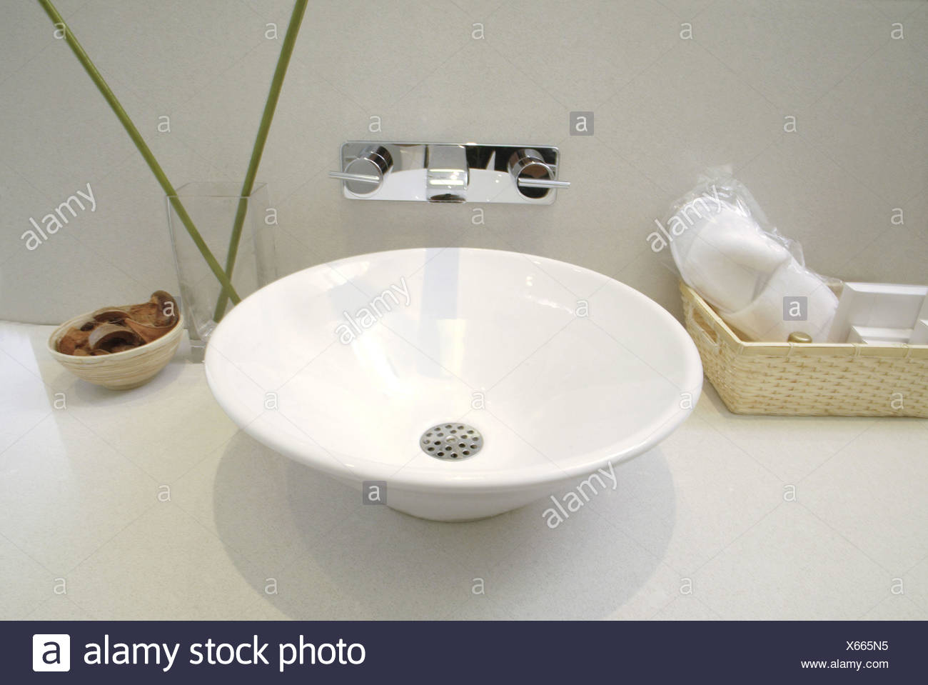 Badezimmer Waschtisch Sple Armatur Dekoration Bad 